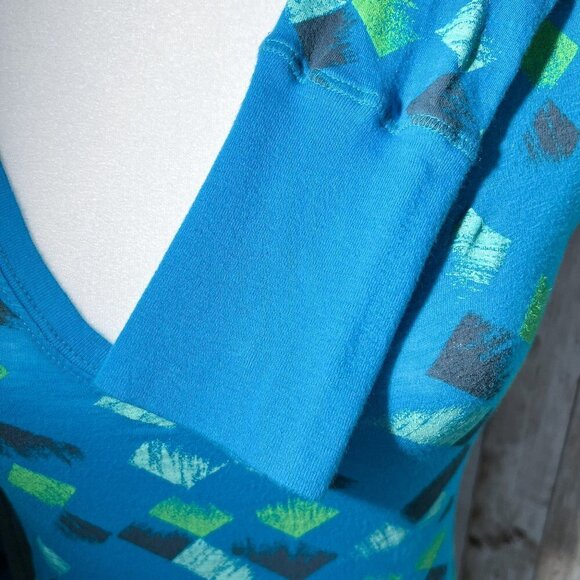 Women's Lilu Graphic Long Sleeve Tee | Teal | Size Small | V-Neck Top | Cotton - Picture 6 of 10